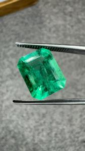 Émeraude naturelle colombienne de 4,34 ct, taille octogonale, pierre précieuse verte intense, pour la fabrication de bagues, pendentifs et bijoux fins - Product Image 4