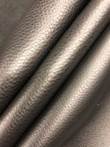 Láminas de Cuero Genuino de Longitud Personalizada para la Fabricación de Carteras, Cinturones, Bolsos y Sombreros, Diseños Duraderos y Personalizables - Product Image 1