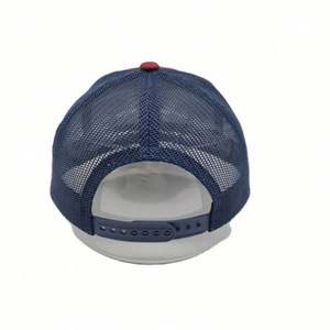 Gorra de camionero Richardson con parche de cuero personalizado y logotipo - Product Image 5