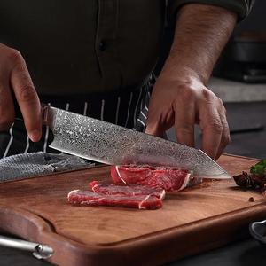 Couteau de chef en acier Damas forgé à la main avec manche en bois, prise en main ambidextre pour la cuisine professionnelle et la préparation des aliments - Product Image 3