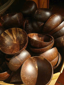 Ensemble de bols en noix de coco empilables, polis, écologiques, jetables, pour servir des salades, design Wabi-Sabi, pour la maison, la cuisine, les fêtes - Product Image 1