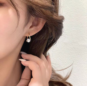 Pendientes de Diamantes Redondos con Corte Brillante Clásico Cultivados en Laboratorio, Certificados por IGI, DEF VVS VS, Oro, Oro Rosa, Oro Blanco, Plata - Product Image 1