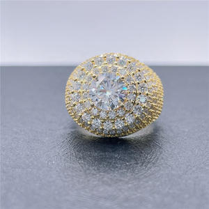 แหวนหมั้นทรงบริลเลียนท์คัท เงินแท้ 925 ประดับเพชรโมอิสซาไนต์ สไตล์ฮิปฮอป ชุบโรเดียม ประดับเพชรเต็มวง ของขวัญวันครบรอบแต่งงานแบบสั่งทำพิเศษ - Product Image 1