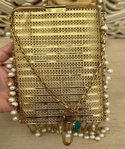 Bolso de Mano Tipo Clutch Kundan de F S INTERNATIONAL, Chapado en Oro, Estilo Móvil, Metálico, Hecho a Mano, Forma Personalizada, Impresión Digital - Product Image 5