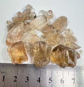 Cristales de Topacio y Lote de Topacio en Bruto de Skardu, Pakistán, Espécimen Mineral Natural para Coleccionistas, Gema de Exhibición - Product Image 6