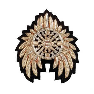 Badges de marque de vêtements en toile écologique de haute qualité, brodés à la main, logo 3D en relief, forme carrée - Product Image 2