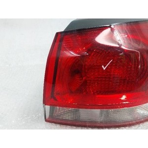 Luz Trasera Derecha Exterior Usada OEM 5K0945096E para Golf 2008-2017 - Product Image 2