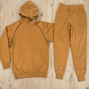 Conjunto Deportivo de Alta Calidad para Hombre, Dos Piezas, Sudadera con Capucha de Felpa y Pantalones Deportivos, Logotipo Personalizado, Mangas Raglán - Product Image 2
