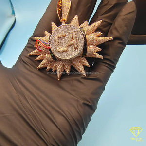 Pendentif Hip Hop Designer Soleil et Lune, entièrement serti de diamants VVS de laboratoire, en argent sterling 925 plaqué or, breloque céleste - Product Image 2