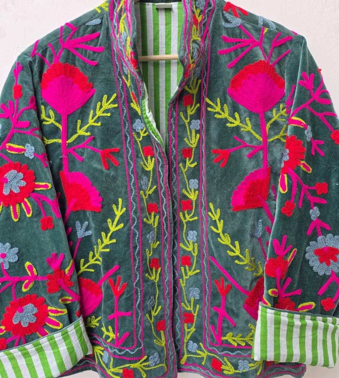 เช่นเดียวกับภาพ