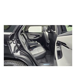 Land Rover Range Rover Evoque P250 Dynamic SE 2024, 9,397 km, Caja de Cambios Automática, Asientos de Cuero, Cámara Trasera, Volante a la Izquierda - Product Image 5