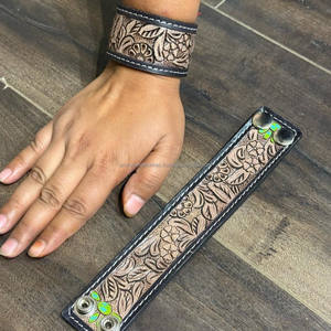 Venta al por mayor de las mujeres de joyería de moda de diseño personalizado de la mano de cuero mecanizado brazalete abierto de cuero de vaca genuino pulsera de cuero - Product Image 4