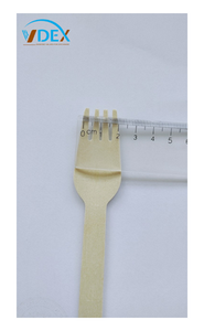 Tenedor de madera biodegradable de calidad superior de 160mm al por mayor, conveniente para disfrutar de postres, platos para llevar, uso de vía aérea bueno - Product Image 3