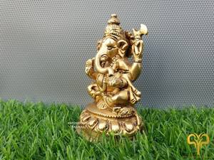 Estatua Grande de Latón del Señor |   Artesanía Metálica Moderna Hecha a Mano, Figura Artística Duradera del Dios Hindú de la Fortuna, Decoración para el Hogar o Templo - Product Image 2