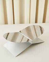 Soporte de Madera en Forma de X para Libros con Detalles Tallados a Mano para el Corán y Otros Libros - Product Image 5