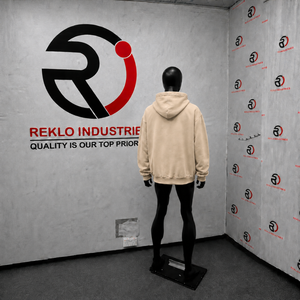 เสื้อฮู้ดโอเวอร์ไซส์สีเบจ พิมพ์ลายกราฟิกพร้อมตัวอักษรสีเหลือง สไตล์สตรีทแวร์ เสื้อพูลโอเวอร์แบบสวมหัว ยูนิเซ็กส์ แฟชั่นลำลอง เสื้อฮู้ดสำหรับผู้ชาย - Product Image 4