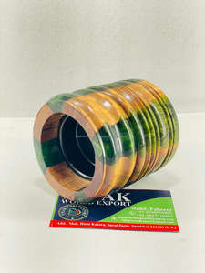 Quemador de incienso de madera y resina hecho a mano, perfecto para crear una fragancia relajante para el hogar, rituales de meditación y tiempo de relajación. - Product Image 6