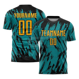 Ensemble d'uniformes de football personnalisés pour hommes – Maillot et short sur mesure en matériau durable et respirant, conçu pour les équipes, clubs et ligues - Product Image 2