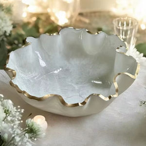 Bol décoratif artisanal en résine époxy blanche moyenne, design géode - Product Image 1