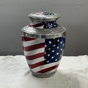 Urne funéraire artisanale en aluminium ZN Cremations, drapeau américain moderne et traditionnel, 10 pouces, durable, pour cendres d'adultes, personnalisable - Product Image 4