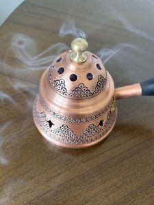 Quemador de incienso clásico para un ambiente doméstico tranquilo y relajación espiritual durante la oración y la meditación diaria - Product Image 4