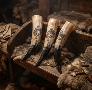 Cuerno Vikingo Artesanal para Beber con Grabado de Dragón Nórdico, Taza de Cerveza y Jarra de Sidra de Cuerno de Buey Natural para Reenactamiento Medieval - Product Image 4