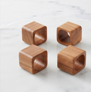 Ronds de serviette en bois faits à la main pour la mise en table, idéaux pour une décoration écologique et les repas quotidiens - Product Image 1