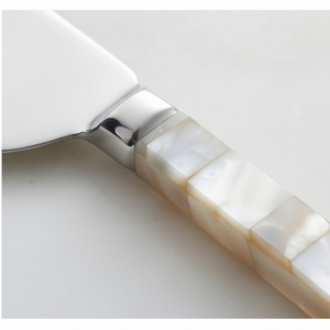 Juego de 3 cuchillos para queso de acero inoxidable, tenedor para queso, espátula para servir con mango de resina para uso en la cocina - Product Image 2