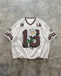 เสื้อฟุตบอลตาข่ายระบายอากาศคุณภาพสูงแบบ OEM สั่งทำพิเศษ พิมพ์ลายดอกเดซี่สีน้ำตาล หมายเลขติดเสื้อ คอวี สไตล์สตรีทแวร์ - Product Image 2
