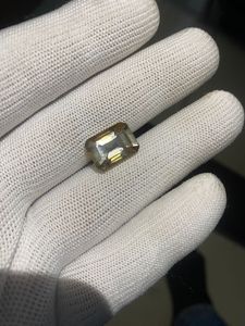 มอยส์ซาไนต์ที่เพาะเลี้ยงในห้องปฏิบัติการ – 11.90 กะรัต รูปทรงวงรี สีเหลืองอ่อน พลอยเม็ดเดี่ยวสำหรับทำเครื่องประดับ - Product Image 3