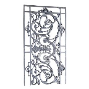 Balustre d'escalier victorien en fer forgé, décoratif, avec motifs sculptés, accent architectural, design en métal forgé, durable, traditionnel, en fer forgé. - Product Image 5