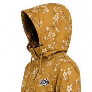 Parka Larga Elegante con Capucha para Mujer, con Interior de Felpa Suave, Exterior Impermeable y Diseño Moderno - Product Image 3