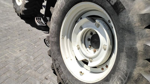 Tracteur agricole Valtra T153 Versu - Product Image 6