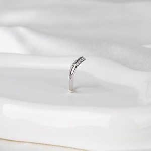 Anillo de boda apilable en forma de V con corte redondo de moissanita para mujer, plata 925 original, regalo de aniversario para amantes - Product Image 4