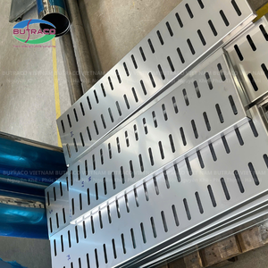 Fabrication de grilles en acier sur demande, produits de haute qualité, grande quantité, traitement rapide, dessins techniques 3D - Product Image 1