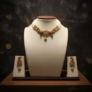 Elegante conjunto de collar de perlas doradas con piedras florales rosas y gotas verdes, conjunto de joyería nupcial tradicional india. - Product Image 3