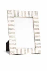 Hanging <b>Wooden</b> Designed Best Designer Handmade Resin Photo <b>Frame</b> and <b>Picture</b> <b>Frame</b> Decorative Item Use Home and Office - Product Image 2