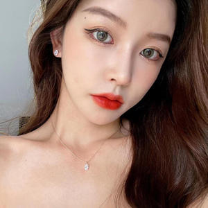 Colgante y Cadena con Diamante Ovalado Cultivado en Laboratorio IGI D-E-F VVS-VS en Oro de 14K, Oro Rosa, Oro Blanco y Plata de Ley - Product Image 1