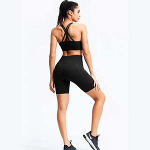 Ensemble de yoga 2 pièces pour femme, haut court sans couture taille haute et short, couleur unie, dos nageur, vêtements de sport compressifs pour le fitness - Product Image 3