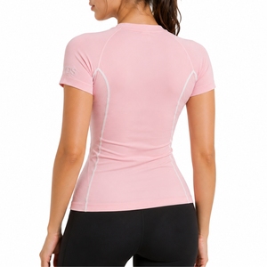 Camiseta Deportiva de Compresión de Manga Corta para Mujer, Personalizada, Ecológica, UPF50+, de Secado Rápido, Tejido Elástico, Corte Ajustado, 100% Poliéster - Product Image 2