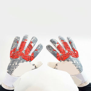 Gants de gardien de but de football personnalisés avec paume en latex antidérapante, protection des doigts, picots, dos en maille respirante, support de poignet et fermeture Velcro - Product Image 1