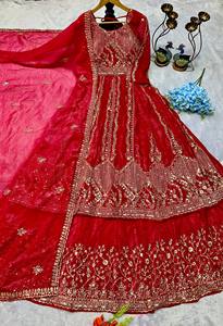 Nuevo Vestido de Fiesta de Diseñador con Lahenga y Bordado - Product Image 5