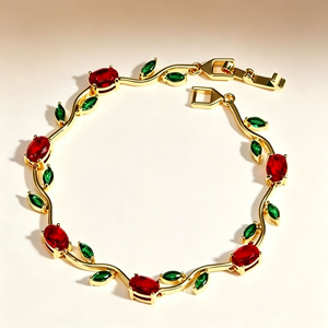 กำไลข้อมือ AMBER JEWELS รุ่นคลาสสิค ชุบทอง 10K รุ่น T-2505 ประดับทับทิมและมรกตแบบหนามเตย ดีไซน์สำหรับทั้งชายและหญิง พร้อมใบรับรอง IGI - Product Image 1