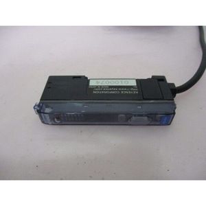 เซ็นเซอร์ไฟเบอร์ออปติกแบบโฟโตอิเล็กทริก 2 ตัว รุ่น FS-V11 ของ Keyence - อุปกรณ์และอะไหล่เซมิคอนดักเตอร์ระดับโลกที่เชื่อถือได้ - Product Image 3