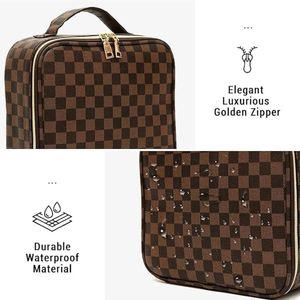 Spaziosa Borsa da Viaggio Impermeabile in Pelle PU per Cosmetici, Organizer con Scomparti Regolabili, Borsa per il Trucco a Quadretti W - Product Image 3