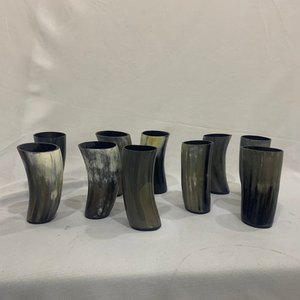 Vaso de cuerno de búfalo pulido estilo animal, copa para beber de cuerno de búfalo tallado, pieza de cuerno de búfalo estilo amoroso - Product Image 1