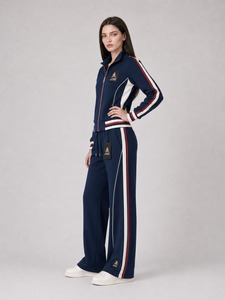 Conjunto Deportivo Casual para Mujer con Tela Suave y Elástica, Sensación Ligera y Diseño Moderno para Comodidad y Estilo Durante Todo el Día - Product Image 2