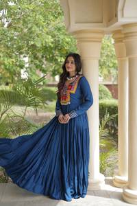 ชุดเดรส Anarkali สีน้ำเงินแบบ Kutchi Gamthi ปักลายผ้าฝ้ายสไตล์อินเดีย-ปากีสถาน ชุดเดรสยาวแขนยาวจับจีบแบบ Maxi สำหรับงานเทศกาล  แบบหรูหรา - Product Image 2