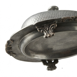 Vaisselle : Plat à beurre et à fromage martelé pour un rangement pratique sur la table et dans la cuisine - Product Image 6