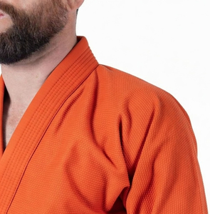 เสื้อยูโดสำหรับผู้ใหญ่ ผ้าฝ้าย 100% น้ำหนัก 140 กรัม ทรงปกติ ป้องกันการหดตัว พิมพ์ลายโลโก้ด้านหน้าด้วยความร้อน รับผลิตตามสั่งขายส่ง - Product Image 3